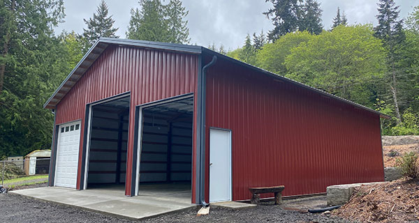 Shop and garage buildings